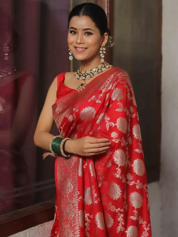 Red_Cotton_Silk_Woven_Banarasi_Saree_For_Women