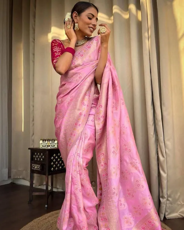Pink_Cotton_Silk_Floral_Print_Woven_Banarasi_Saree_For_Women