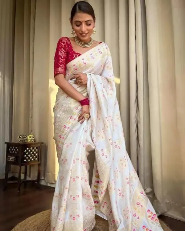 White_Cotton_Silk_Floral_Embroidered_Banarasi_Saree_For_Women