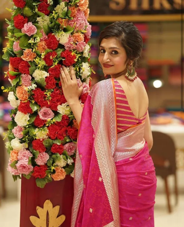 Pink_Cotton_Silk_Woven_Self_Design_Banarasi_Saree_For_Women
