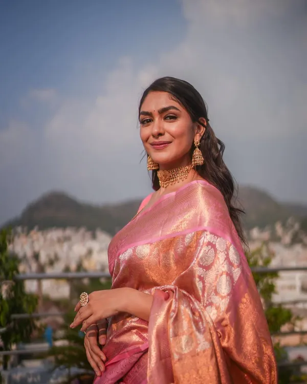Pink_Cotton_Silk_Jacquard_Banarasi_Saree_For_Women