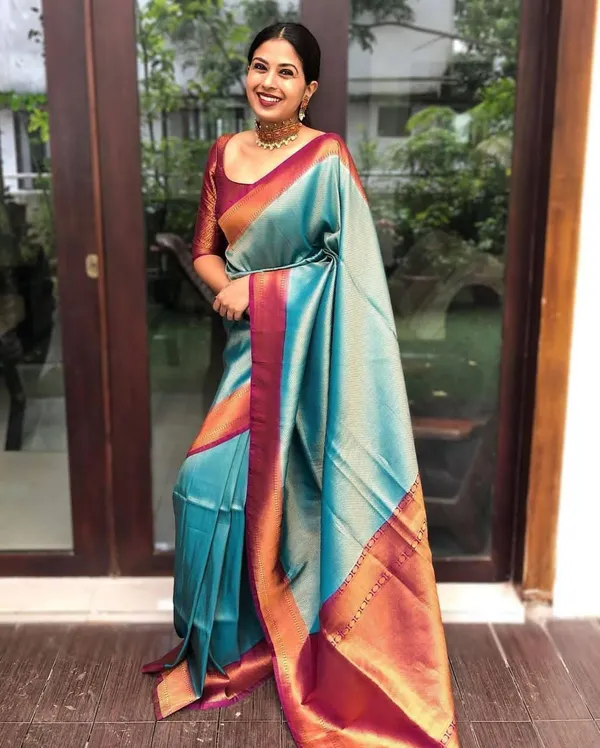Blue_Pure_Silk_Woven_Banarasi_Saree_For_Women