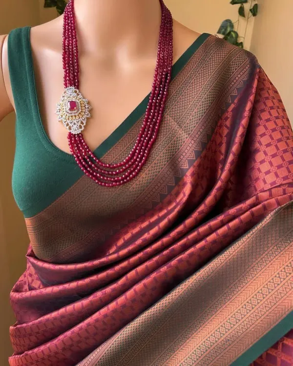 Maroon_Dark_Green_Pure_Silk_Woven_Kanjivaram_Saree_For_Women