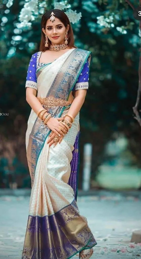 Cream_Blue_Gold_Pure_Silk_Woven_Kanjivaram_Saree_For_Women