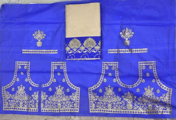 Cream_Blue_Gold_Pure_Silk_Woven_Kanjivaram_Saree_For_Women