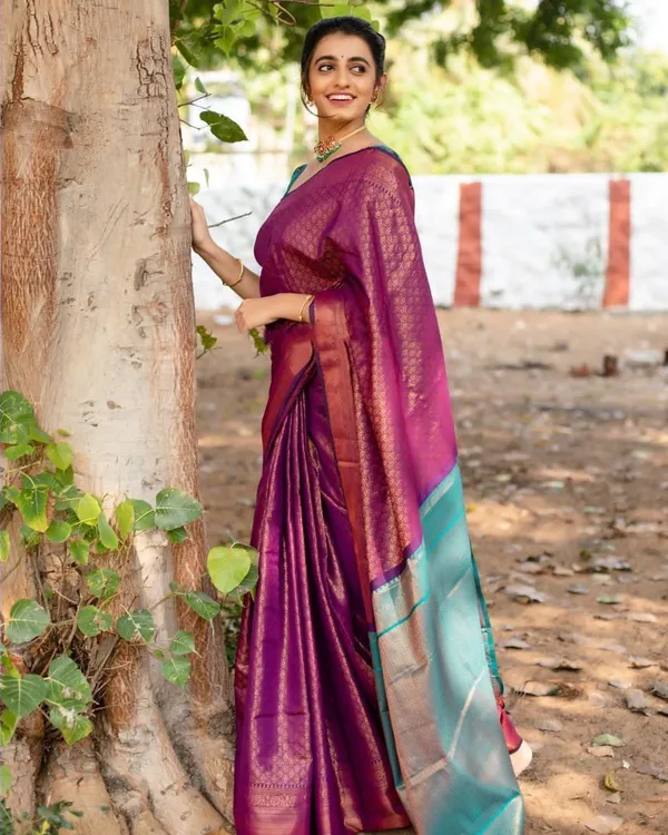 Purple_Dark_Green_Pure_Silk_Woven_Kanjivaram_Saree_For_Women