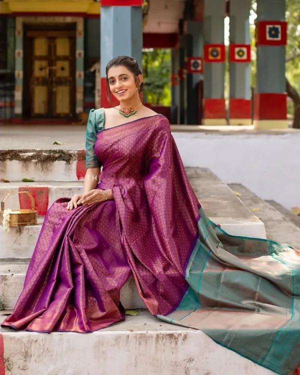 Purple_Dark_Green_Pure_Silk_Woven_Kanjivaram_Saree_For_Women