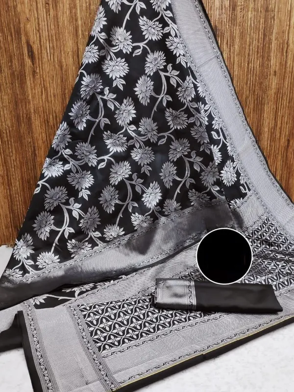 Black_Pure_Silk_Woven_Floral_Banarasi_Regular_Saree_For_Women