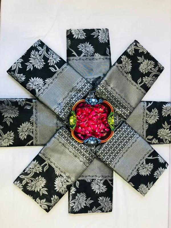 Black_Pure_Silk_Woven_Floral_Banarasi_Regular_Saree_For_Women