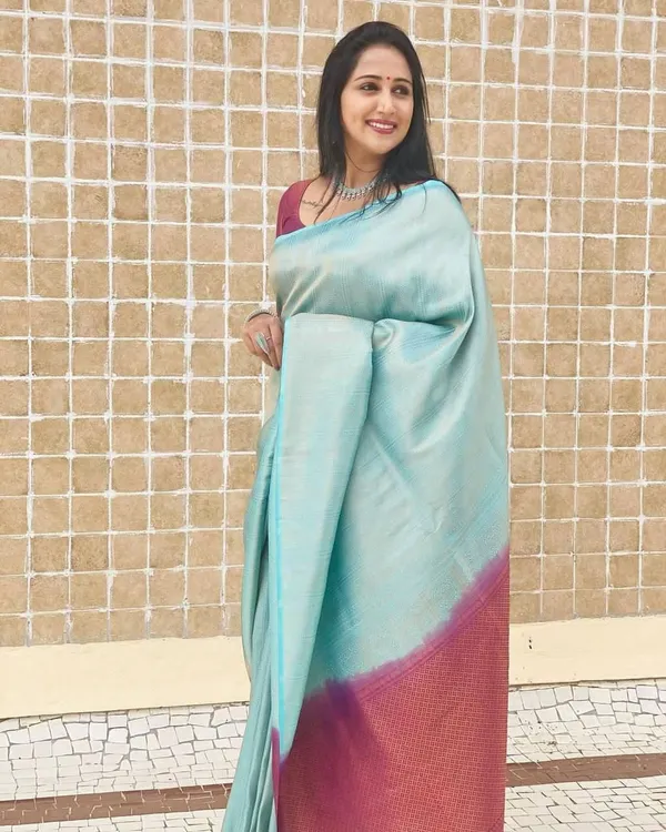 Light_Blue_Maroon_Pure_Silk_Woven_Banarasi_Saree_For_Women