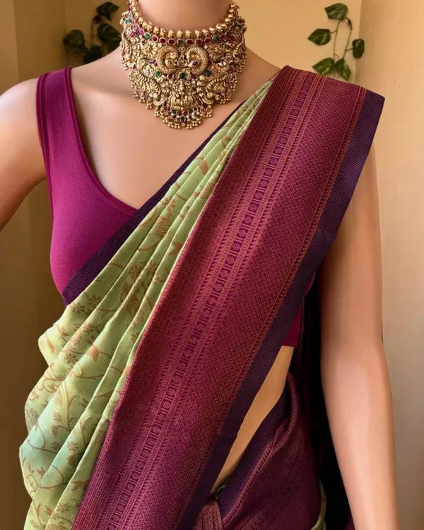 Green_Cotton_Silk_Geometric_Jacquard_Banarasi_Saree_For_Women