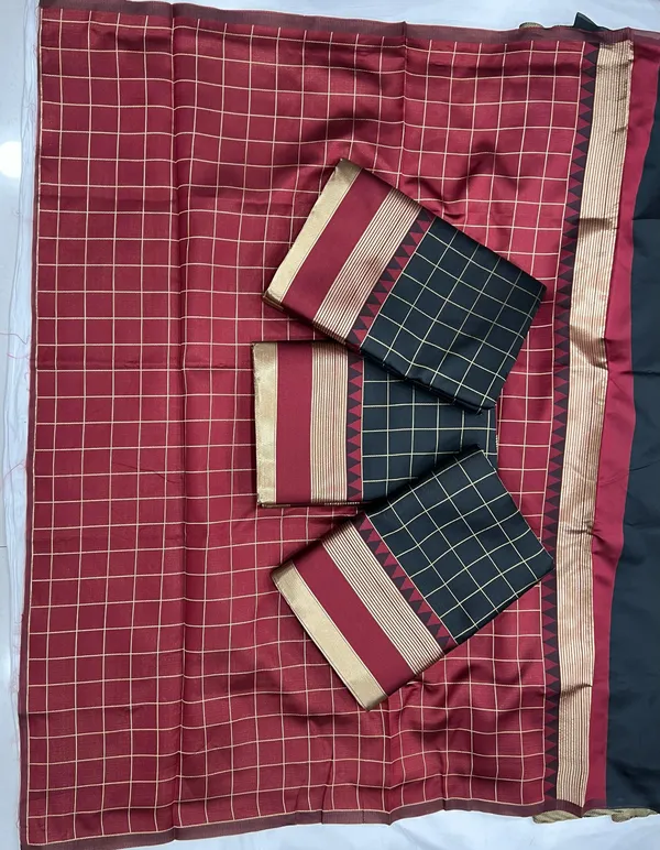 Black_Maroon_Silk_Blend_Checkered_Woven_Banarasi_Saree_For_Women