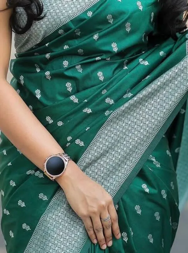 Green_Silver_Silk_Blend_Woven_Banarasi_Jacquard_Saree_For_Women