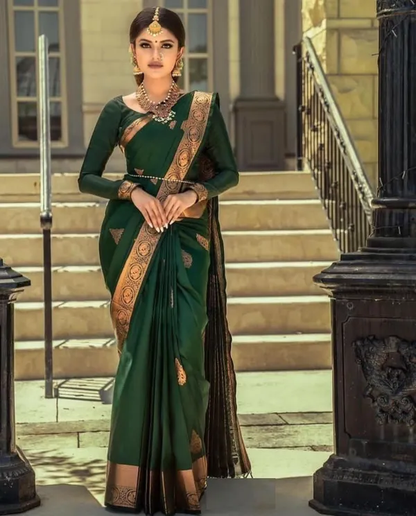 Green_Cotton_Silk_Temple_Border_Banarasi_Saree_For_Women