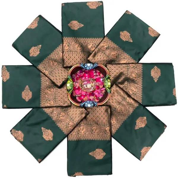 Green_Cotton_Silk_Temple_Border_Banarasi_Saree_For_Women