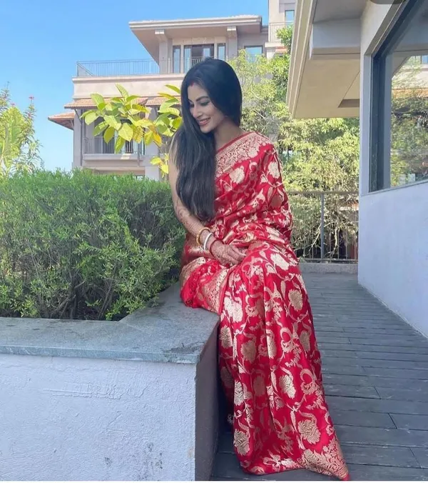 Red_Cotton_Silk_Jacquard_Woven_Banarasi_Saree_For_Women