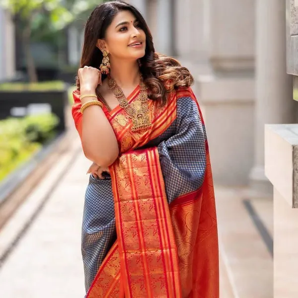 Grey_Cotton_Silk_Woven_Banarasi_Saree_For_Women