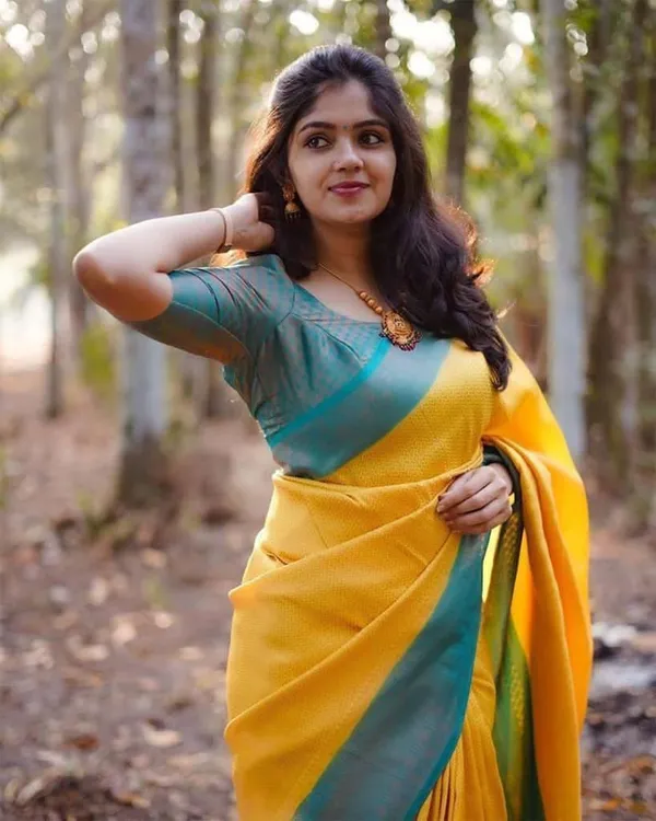 Yellow_Cotton_Silk_Self_Design_Woven_Banarasi_Saree_For_Women