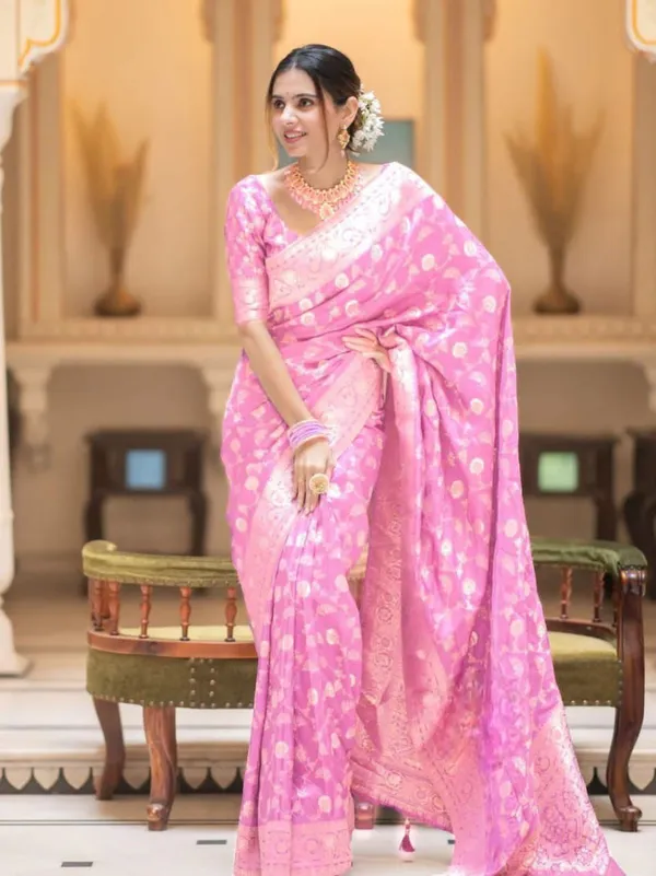 Pink_Silk_Blend_Floral_Woven_Banarasi_Saree_For_Women