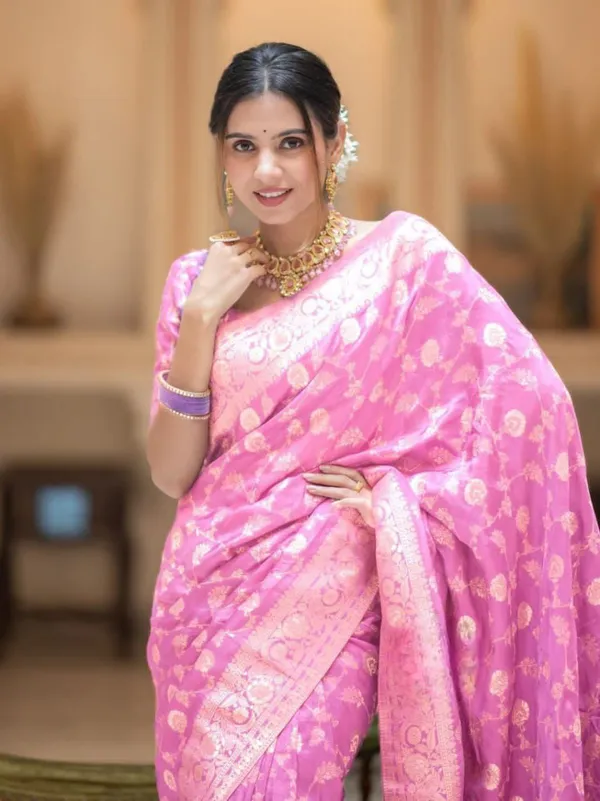 Pink_Silk_Blend_Floral_Woven_Banarasi_Saree_For_Women