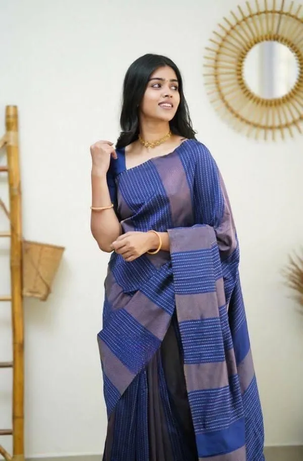 Blue_Silk_Blend_Striped_Banarasi_Jacquard_Saree_For_Women