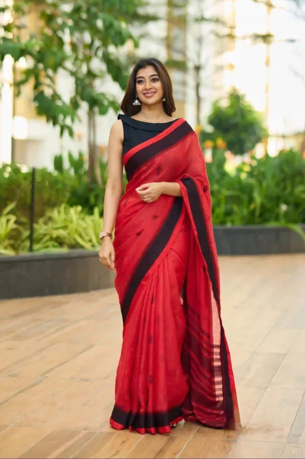 Red_Cotton_Linen_Striped_Woven_Regular_Saree_For_Women