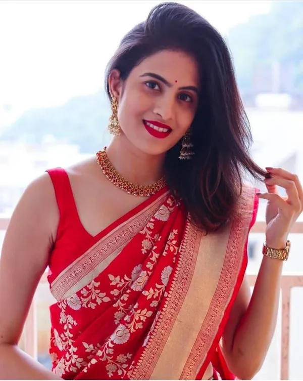 Red_Cotton_Silk_Floral_Print_Banarasi_Saree_For_Women
