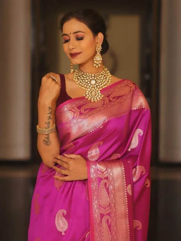 Pink_Cotton_Silk_Paisley_Woven_Banarasi_Saree_For_Women