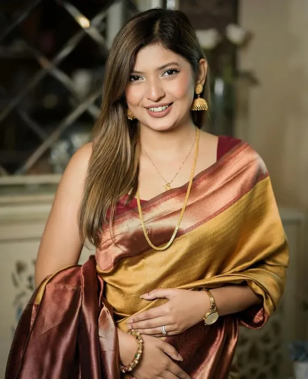 Maroon_Cotton_Silk_Plain_Woven_Banarasi_Saree_For_Women