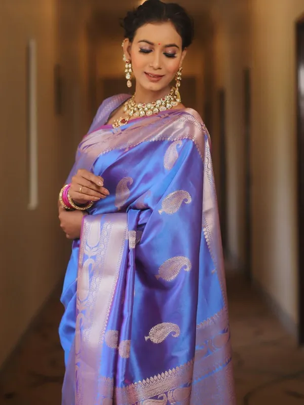 Blue_Cotton_Silk_Paisley_Woven_Banarasi_Saree_For_Women