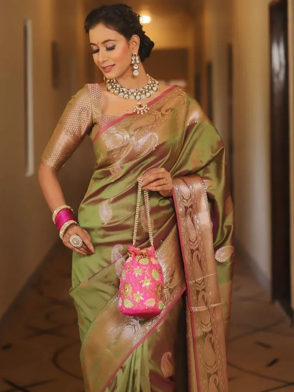 Green_Cotton_Silk_Paisley_Temple_Border_Woven_Banarasi_Saree_For_Women