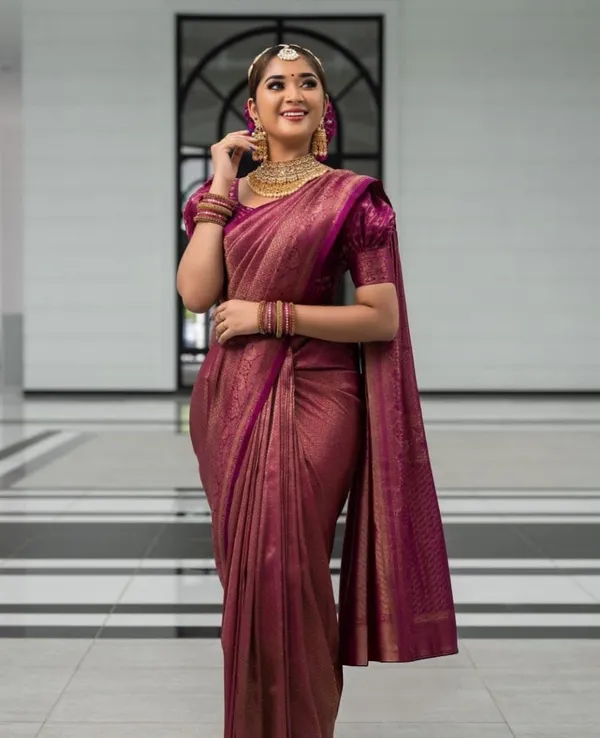 Maroon_Cotton_Silk_Floral_Woven_Banarasi_Saree_For_Women