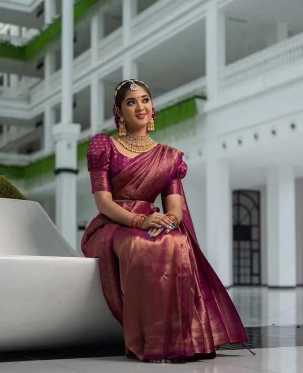 Maroon_Cotton_Silk_Floral_Woven_Banarasi_Saree_For_Women