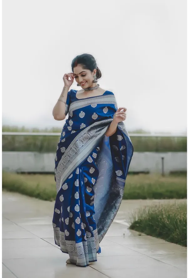 Blue_Cotton_Silk_Woven_Banarasi_Saree_For_Women