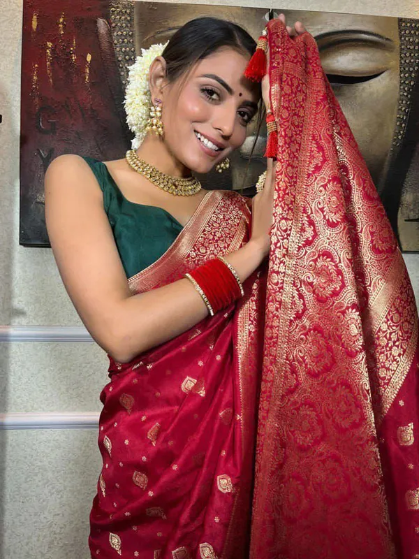 Red_Cotton_Silk_Self_Design_Woven_Banarasi_Saree_For_Women