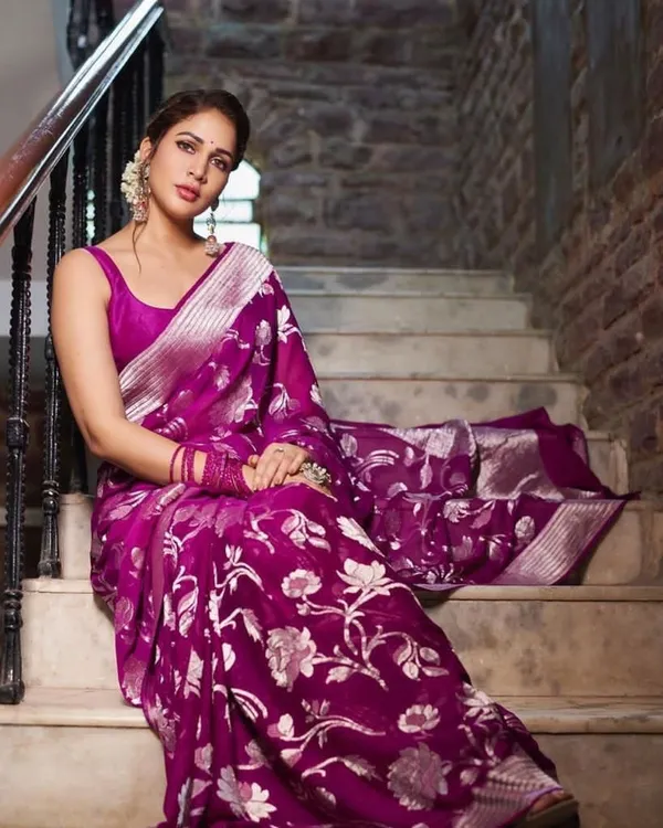 Purple_Cotton_Silk_Floral_Woven_Banarasi_Saree_For_Women