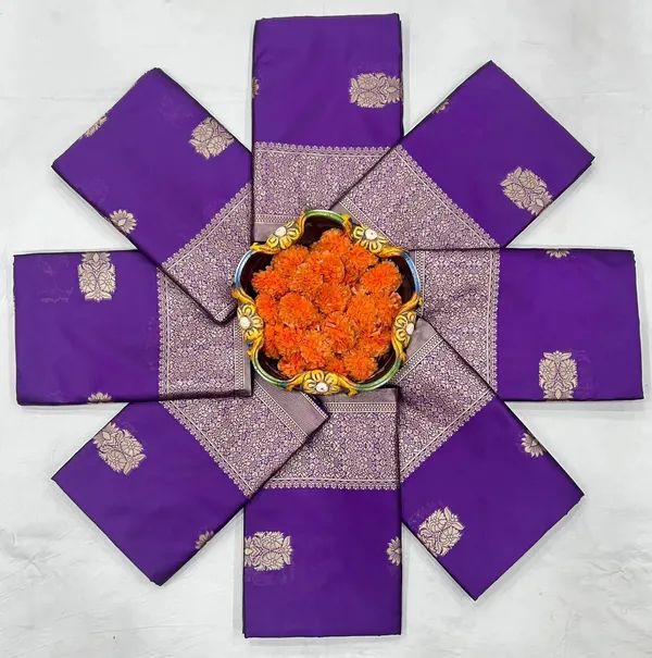 Purple_Cotton_Silk_Floral_Woven_Banarasi_Saree_For_Women