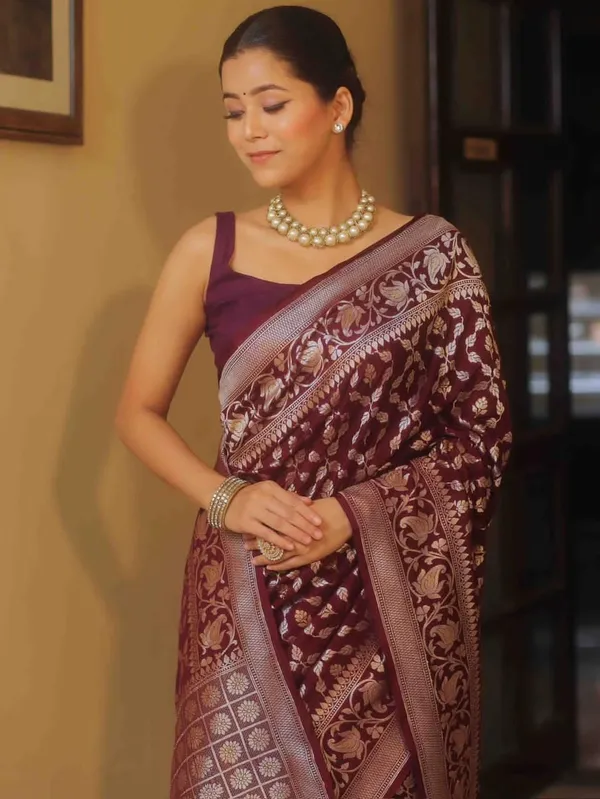 Maroon_Cotton_Silk_Self_Design_Banarasi_Regular_Saree_For_Women