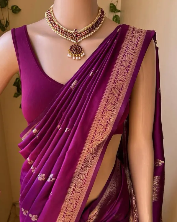 Magenta_Cotton_Silk_Jacquard_Banarasi_Saree_For_Women