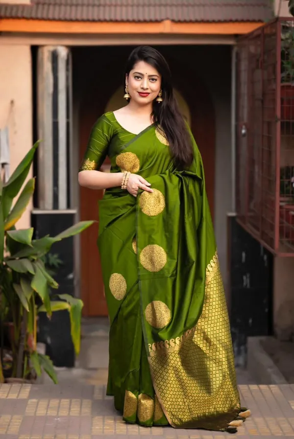 Green_Cotton_Silk_Woven_Banarasi_Saree_For_Women