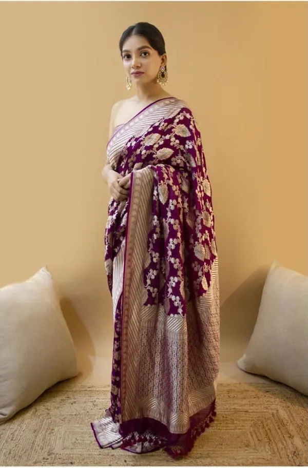 Purple_Cotton_Silk_Floral_Jacquard_Banarasi_Saree_For_Women