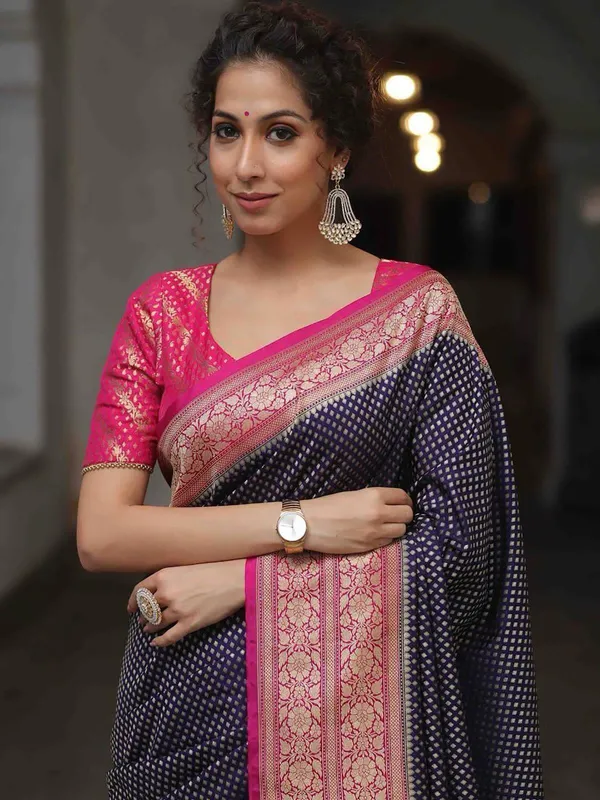 Blue_Cotton_Silk_Geometric_Jacquard_Woven_Saree_For_Women