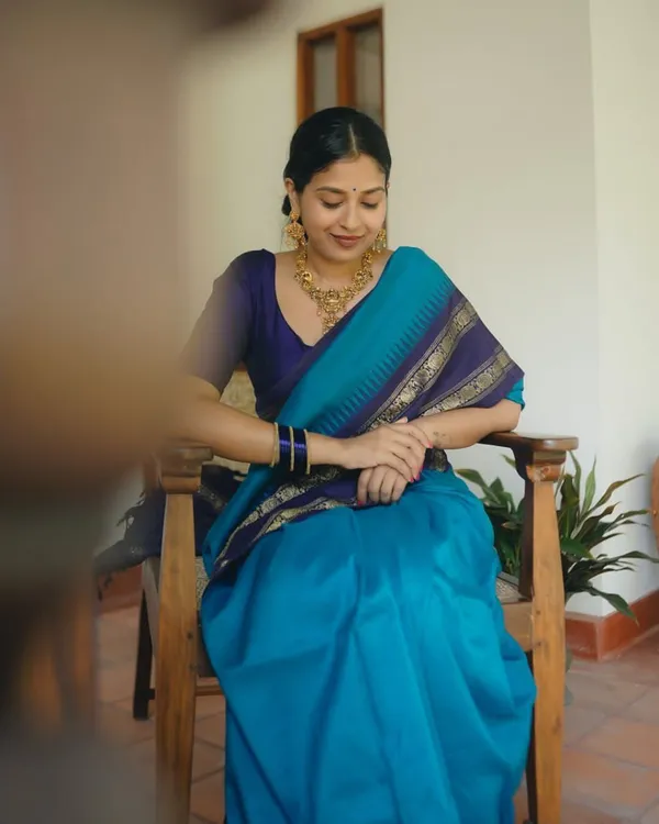 Blue_Cotton_Silk_Jacquard_Woven_Banarasi_Saree_For_Women