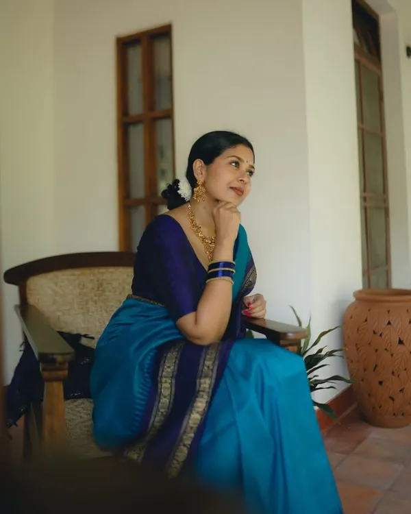 Blue_Cotton_Silk_Jacquard_Woven_Banarasi_Saree_For_Women