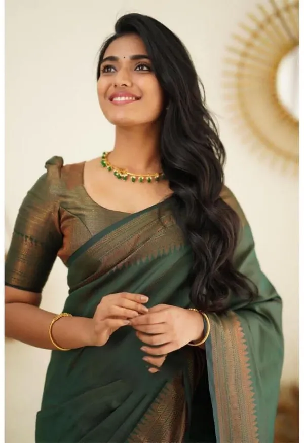 Green_Cotton_Silk_Woven_Banarasi_Regular_Saree_For_Women