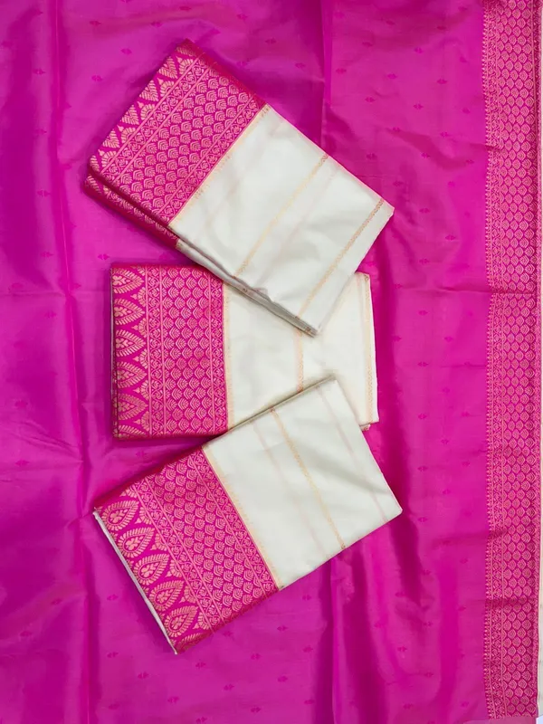 Cream_Cotton_Silk_Temple_Border_Kanjivaram_Saree_For_Women