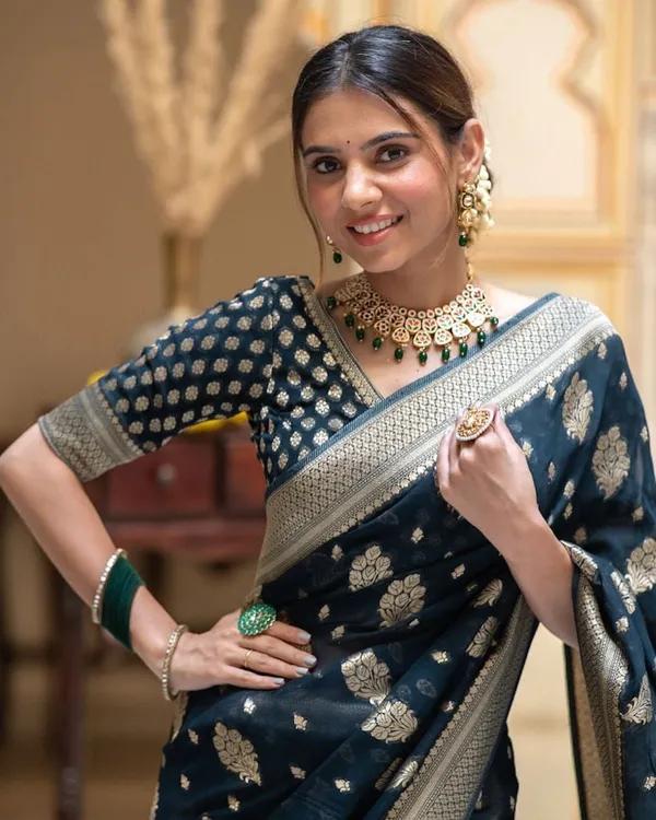 Blue_Cotton_Silk_Woven_Banarasi_Regular_Saree_For_Women
