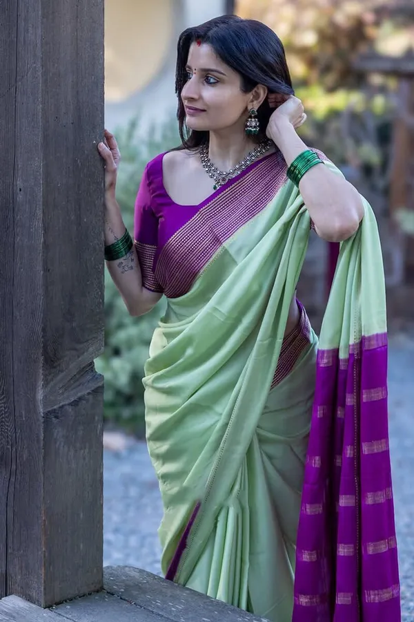 Light_Green_Cotton_Silk_Woven_Daily_Wear_Saree_For_Women