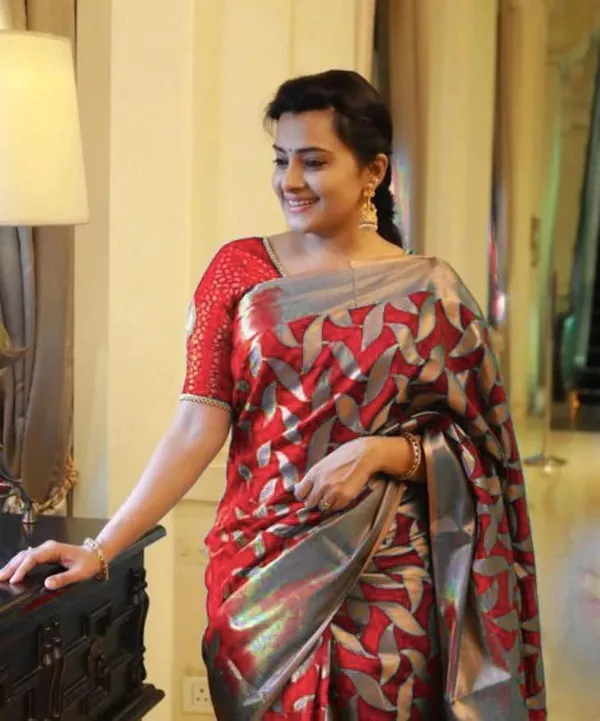 Red_Cotton_Silk_Woven_Banarasi_Saree_For_Women