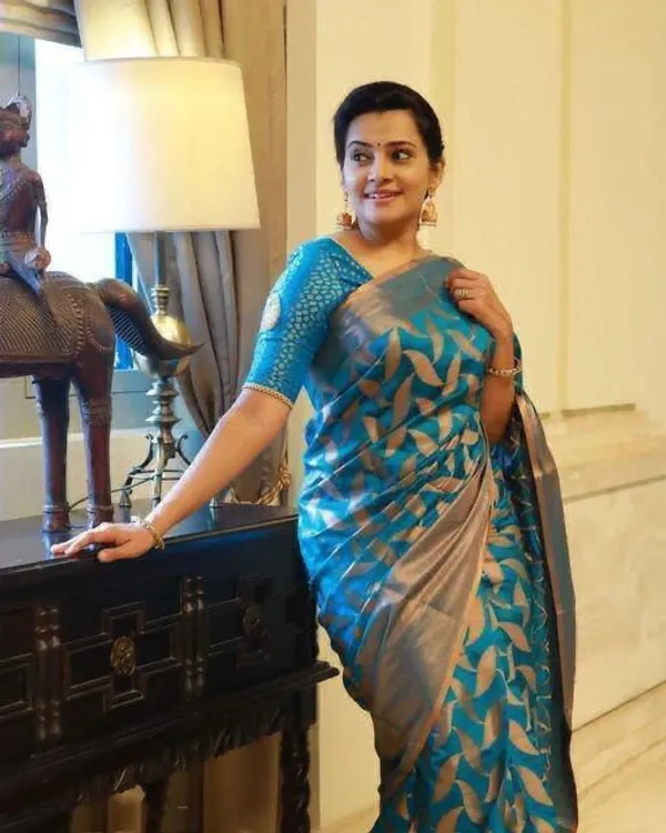 Light_Blue_Cotton_Silk_Jacquard_Woven_Banarasi_Saree_For_Women